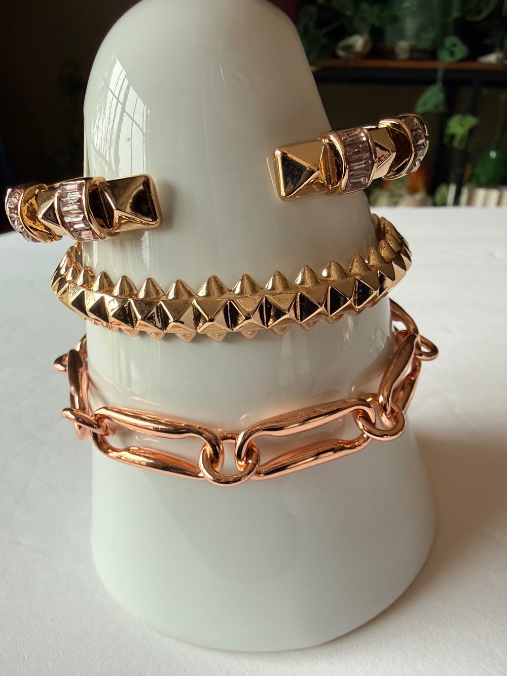 Bomb Party Bracelets (5 total) Gold, Rosa ans Silver Bracelets with Gemstone
